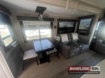 2019 Eagle 330RSTS — photo 8 view