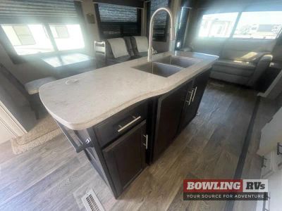 2019 Eagle 330RSTS — photo 21 view