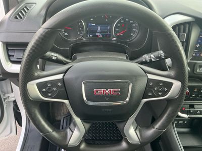 2023 GMC Terrain — photo 13 view