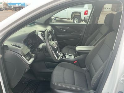 2023 GMC Terrain — photo 9 view