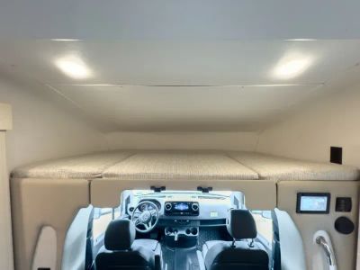 2024 Tiffin WAYFARER - Photo 4