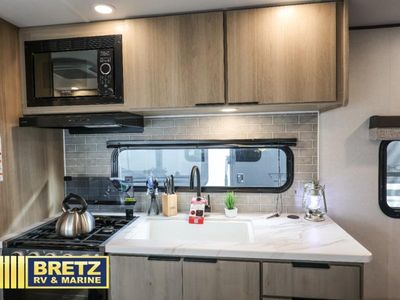 2026 Dutchmen RV Kodiak — photo 8 view