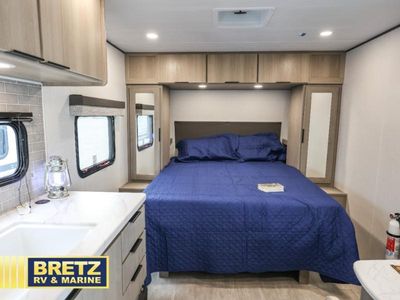 2026 Dutchmen RV Kodiak — photo 15 view