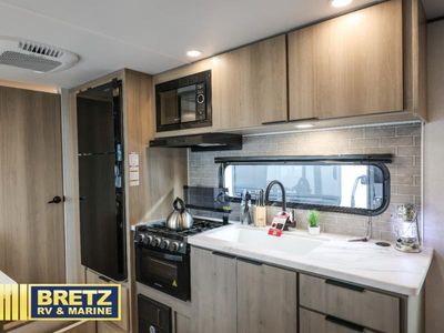 2026 Dutchmen RV Kodiak — photo 7 view