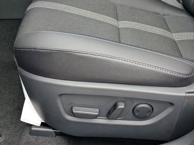 2026 Mazda CX-50 - Photo 24