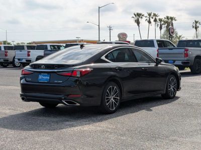 2020 Lexus ES - Photo 4