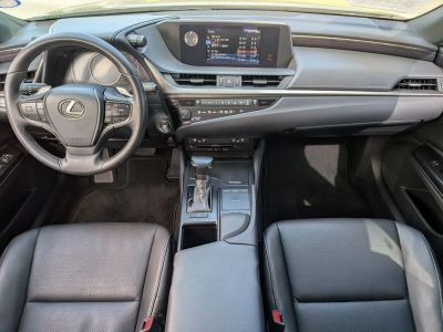 2020 Lexus ES - Photo 8