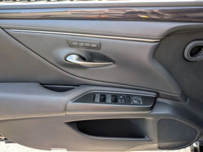 2020 Lexus ES - Photo 12