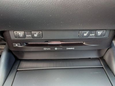 2020 Lexus ES - Photo 6