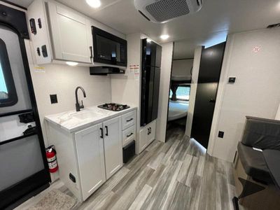 2026 Jayco Jay Flight SLX - Photo 4
