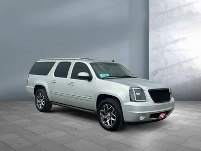 2011 GMC Yukon XL — photo 8 view