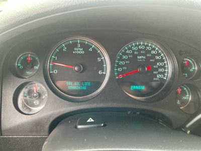 2011 GMC Yukon XL — photo 10 view