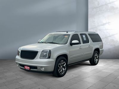 2011 GMC Yukon XL — front three-quarter view