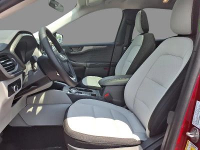 2025 Ford Escape — detail view