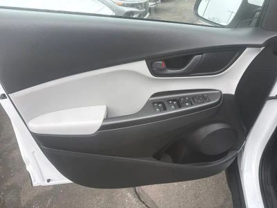 2023 Hyundai Kona SE - Photo 13