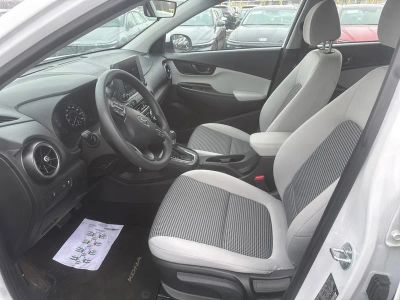 2023 Hyundai Kona SE - Photo 15