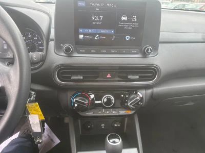 2023 Hyundai Kona SE - Photo 19
