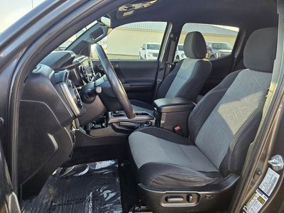 2021 Toyota Tacoma - Photo 12