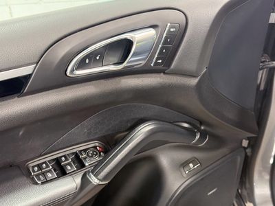 2016 Porsche Cayenne - Photo 22