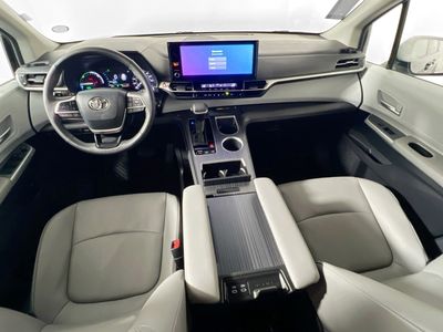 2026 Toyota Sienna — photo 26 view