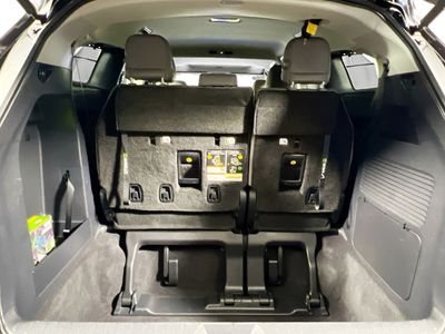 2026 Toyota Sienna — photo 30 view