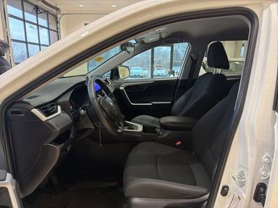 2025 Toyota RAV4 LE - Photo 8