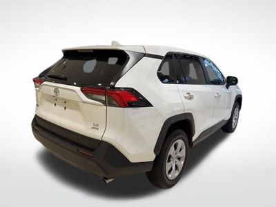 2025 Toyota RAV4 LE - Photo 5