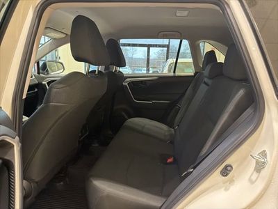 2025 Toyota RAV4 LE - Photo 17