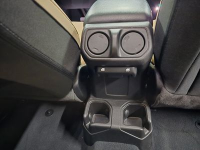 2023 Jeep Wrangler - Photo 34