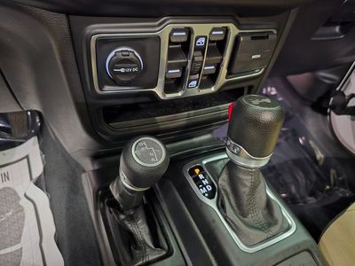 2023 Jeep Wrangler - Photo 29