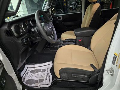 2023 Jeep Wrangler - Photo 16