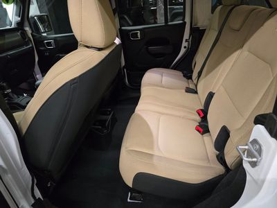 2023 Jeep Wrangler - Photo 31