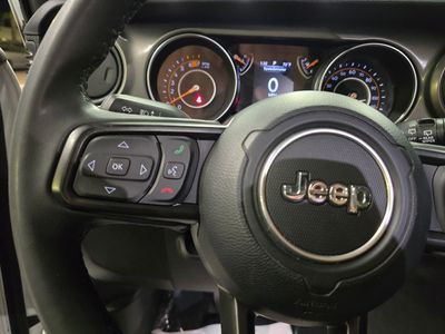 2023 Jeep Wrangler - Photo 18