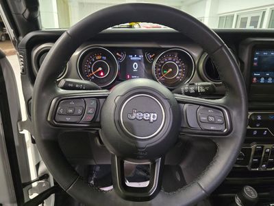 2023 Jeep Wrangler - Photo 17