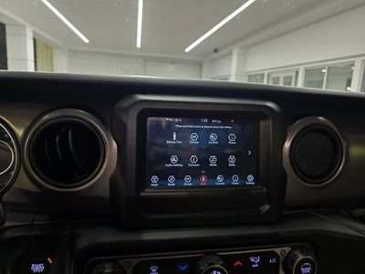 2023 Jeep Wrangler - Photo 23