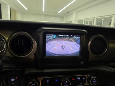 2023 Jeep Wrangler - Photo 22