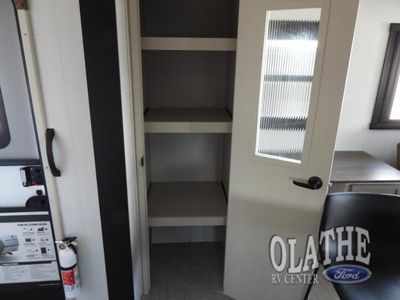 2026 Forest River RV Wildwood Heritage Glen — photo 18 view