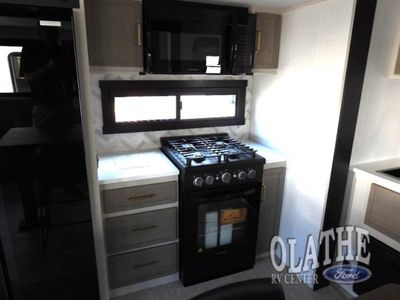 2026 Forest River RV Wildwood Heritage Glen — photo 14 view