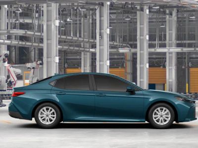 2026 Toyota Camry - Photo 14