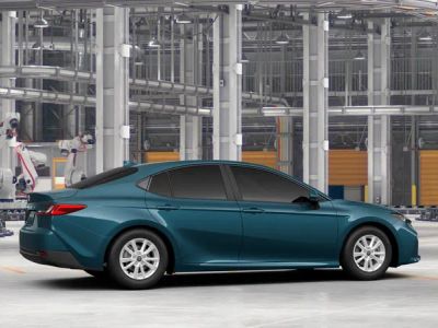 2026 Toyota Camry - Photo 13