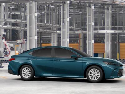 2026 Toyota Camry - Photo 15