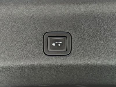 2024 GMC Yukon - Photo 18