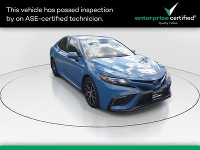 2024 Toyota Camry SE Auto — front three-quarter view
