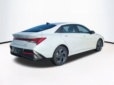 2026 Hyundai ELANTRA - Photo 5