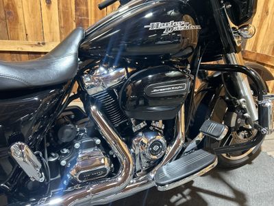2017 Harley-Davidson Street Glide Special - Photo 5
