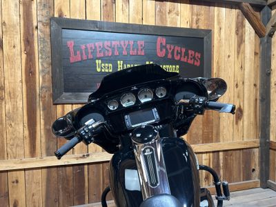 2017 Harley-Davidson Street Glide Special - Photo 9
