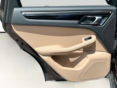 2024 Porsche Macan - Photo 26