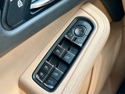 2024 Porsche Macan - Photo 17