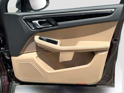 2024 Porsche Macan - Photo 34