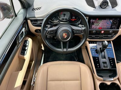 2024 Porsche Macan - Photo 21